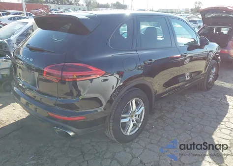 2016 Porsche Cayenne z USA, uszkodzony, nr VIN WP1AA2A28GKA11046